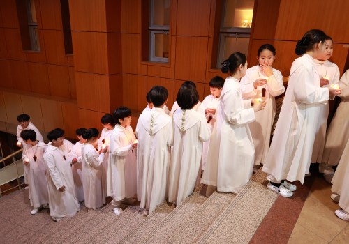 성탄 밤미사, 구유경배25.12.24